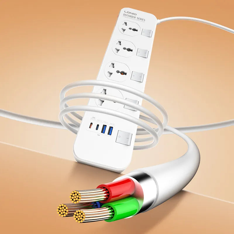 LDNIO SC4408C Power Strip with 4 Universal AC Outlets and USB-C & USB-A Charging and Individual Switches - متجر TT Tab للتقنيات الحديثة