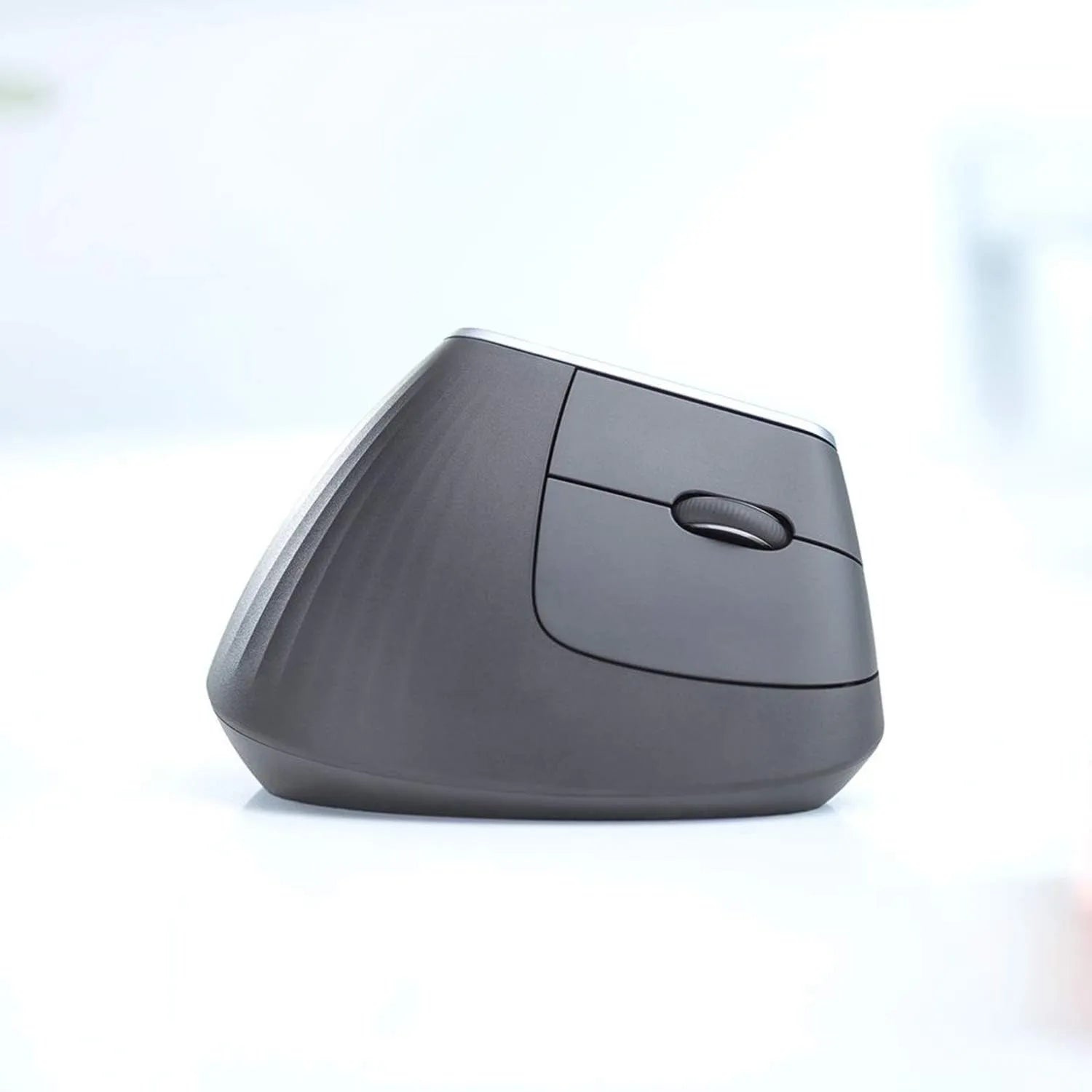 Logitech MX Vertical Wireless Mouse Rechargeable - للتقنيات الحديثة TT TAB متجر