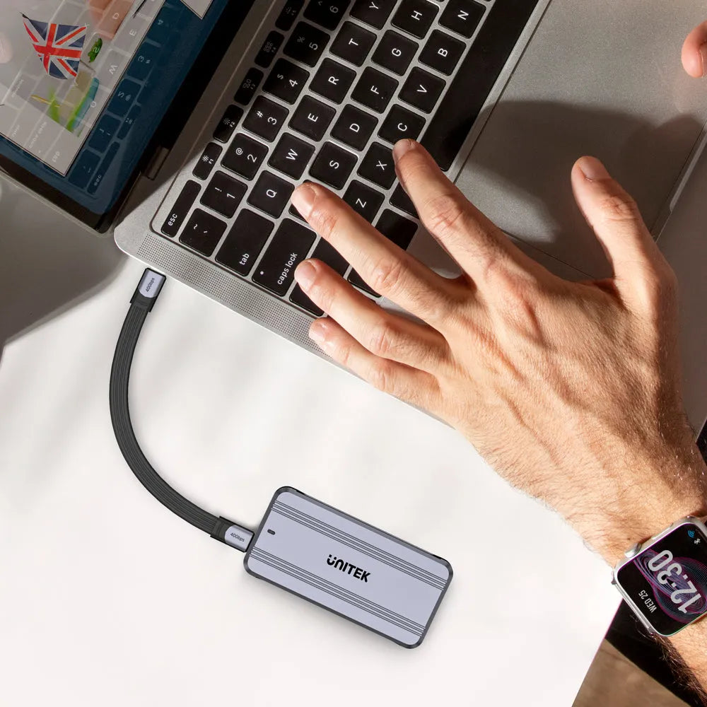 Unitek S1242AGY01 USB4 40Gbps M.2 SSD Enclosure with Cooling Fan - متجر TT Tab للتقنيات الحديثة