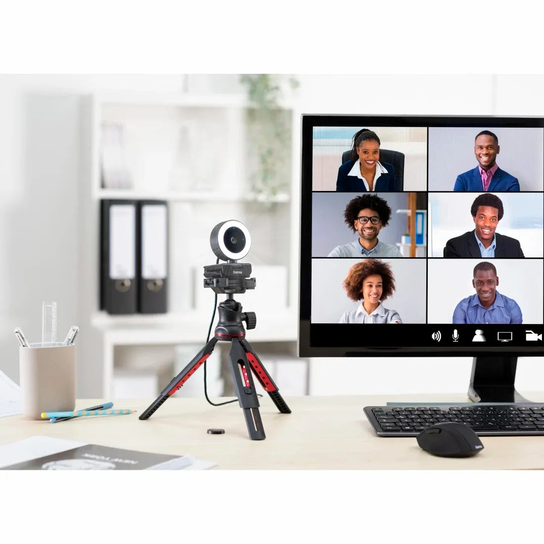 Hama C-850 Pro QHD 2K Webcam with Built-in Ring Light & Remote Control - متجر TT Tab للتقنيات الحديثة