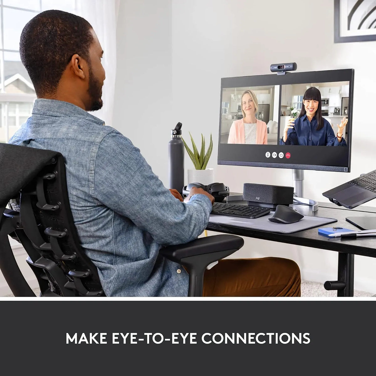Logitech Brio 500 Full HD Webcam with Auto-Framing, HDR & Show Mode - متجر TT Tab للتقنيات الحديثة