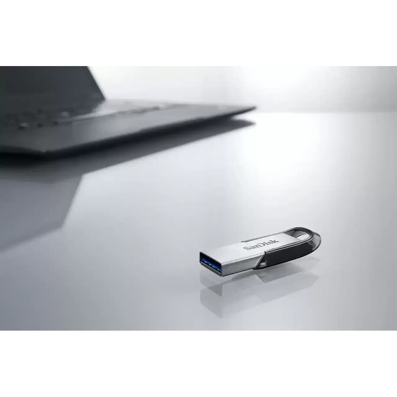 SanDisk Ultra Flair USB 3.0 Flash Drive Read Up to 150MBps - متجر TT Tab للتقنيات الحديثة