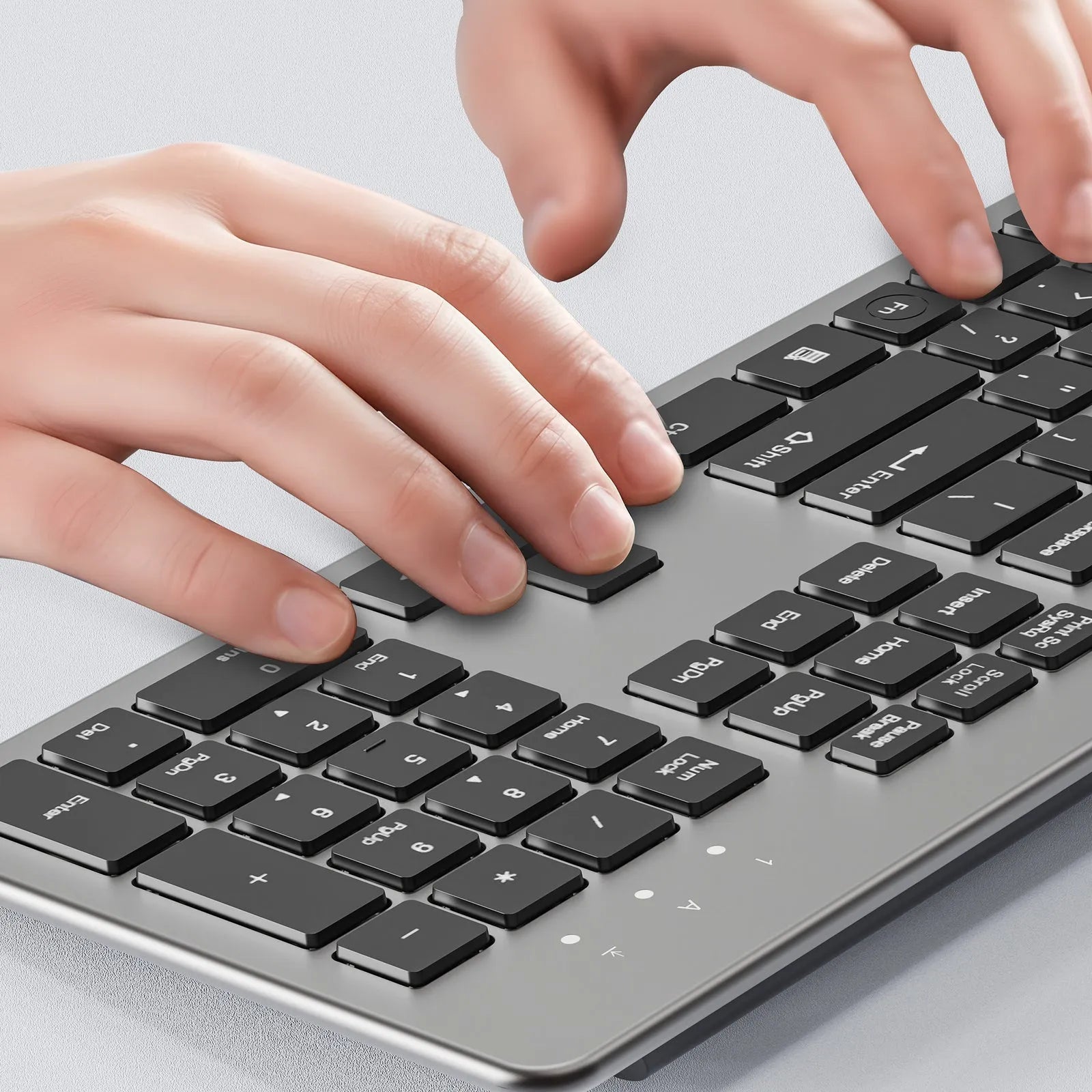 UNITEK SlimTap Ultra-Light Wired 104-Key Full-Size Keyboard with Quiet Scissor Keys - متجر TT Tab للتقنيات الحديثة